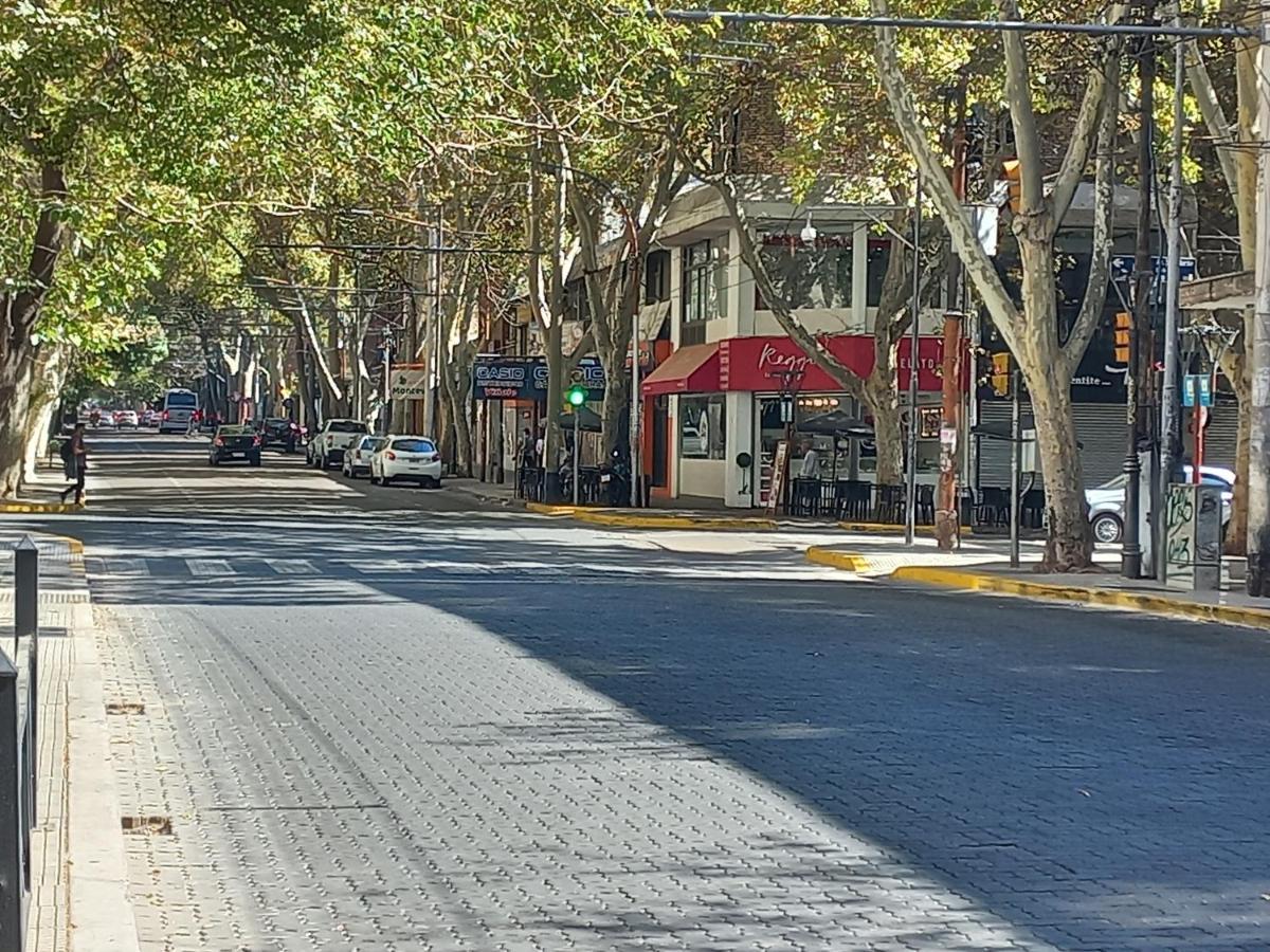 Mendoza 3 Dormitorios Con Balcones Y Alem Chic Monoambiente Y Mendoza Estudio Para 1 3 Apartamentos エクステリア 写真